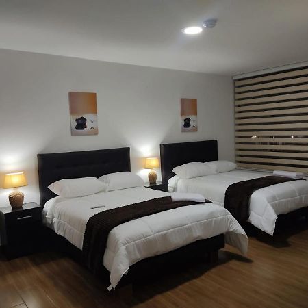 Hospedaje El Girasol Tababela 키토 외부 사진